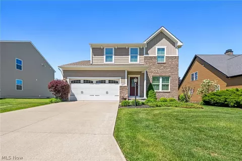 8677 Indigo Trl, Mentor, OH 44060