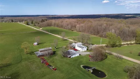18399 Shermansville Rd, Conneautville, PA 16406