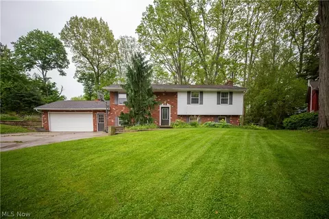 5073 Limerick Ave NW, North Canton, OH 44720