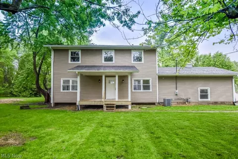 1470 Bank St, Atwater, OH 44201