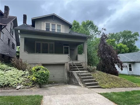 830 Prospect Ave, Zanesville, OH 43701