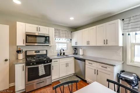 Kitchen - 3903 Klusner Ave, Parma, OH 44134 photo 3 of 7