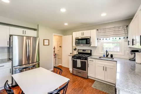 Kitchen - 3903 Klusner Ave, Parma, OH 44134 photo 7 of 7