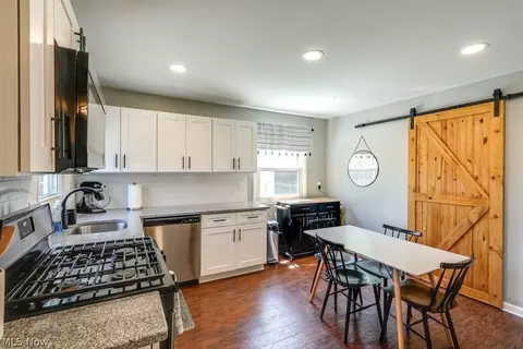 Kitchen - 3903 Klusner Ave, Parma, OH 44134 photo 4 of 7