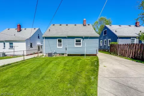 Exterior - 3903 Klusner Ave, Parma, OH 44134 photo 7 of 8
