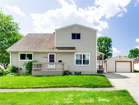 2450 Cooledge Ave, Akron, OH 44305