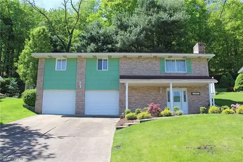 116 Sharon Dr, Weirton, WV 26062