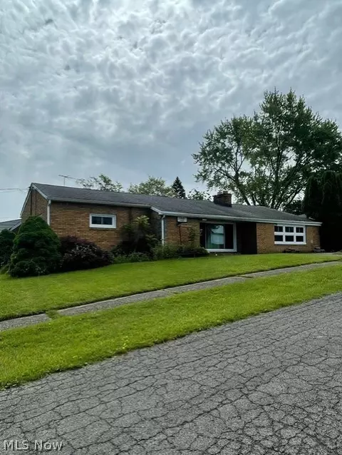 1301 Aberdeen Ave, Youngstown, OH 44502