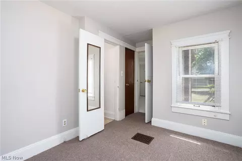 511 Flora Ave, Akron, OH 44314 photo 11