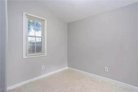 511 Flora Ave, Akron, OH 44314 photo 12