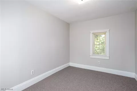511 Flora Ave, Akron, OH 44314 photo 10