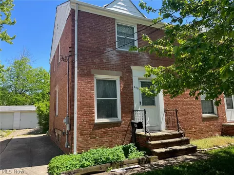 345 E 250th St, Euclid, OH 44132