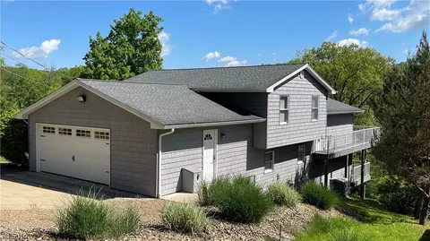 47361 Tomahawk Dr, Negley, OH 44441