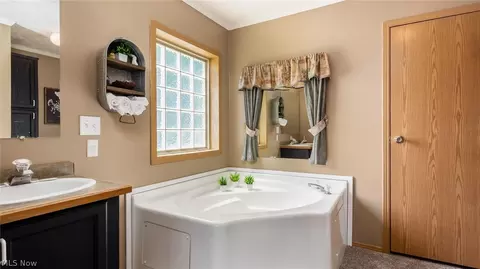 9180 N River Rd, Dresden, OH 43821 photo 19