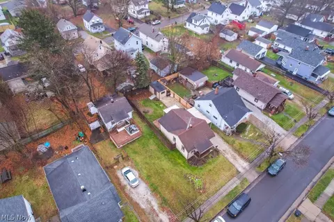 View/Area - 1067 Dayton St, Akron, OH 44310 photo 1 of 4