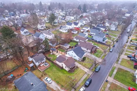 View/Area - 1067 Dayton St, Akron, OH 44310 photo 4 of 4