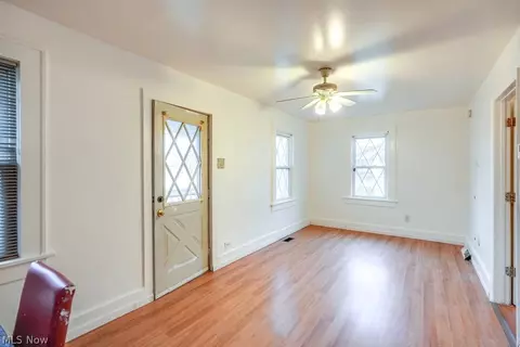 Living - 1067 Dayton St, Akron, OH 44310 photo 1 of 2