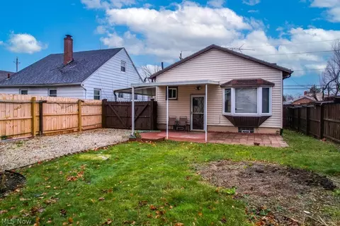 Exterior - 1067 Dayton St, Akron, OH 44310 photo 3 of 3