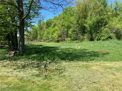 Exterior - 1945 Killian Rd, Akron, OH 44312 photo 8 of 9