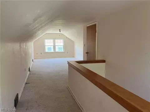 Entry Way - 1945 Killian Rd, Akron, OH 44312 photo 1 of 1
