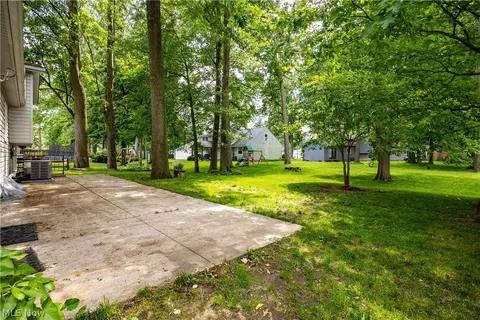 959 Bennett Dr, Elyria, OH 44035 photo 37