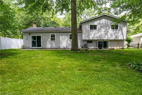 959 Bennett Dr, Elyria, OH 44035 photo 39