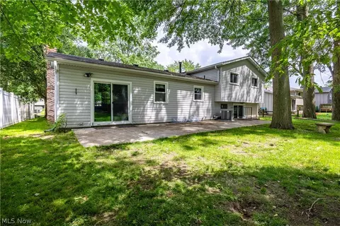 959 Bennett Dr, Elyria, OH 44035 photo 38