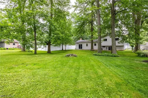 959 Bennett Dr, Elyria, OH 44035 photo 41