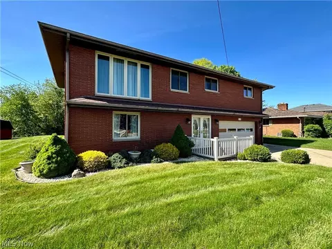 115 Grandview Dr, Wintersville, OH 43953