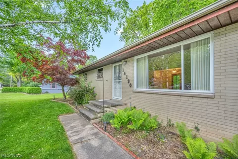 14190 Claremont Ave, Middleburg Heights, OH 44130