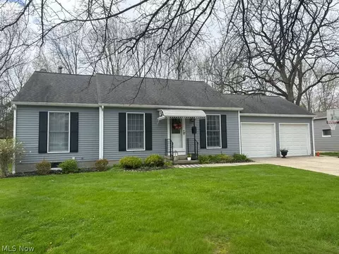 190 Ravenna St, Hudson, OH 44236