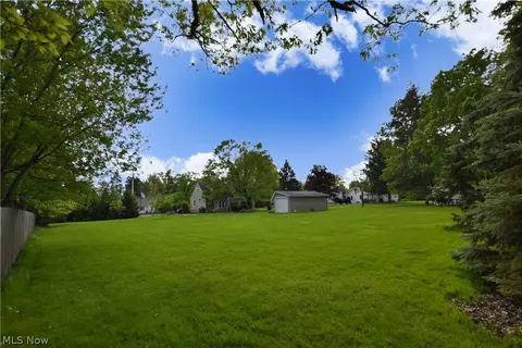 715 Mapleview Dr, Seven Hills, OH 44131 photo 5