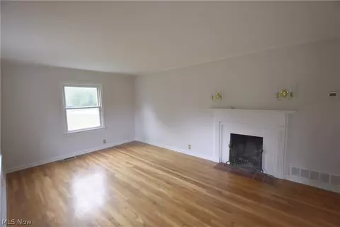 715 Mapleview Dr, Seven Hills, OH 44131 photo 12