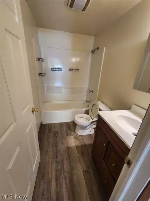 331 Parmely Ave, Elyria, OH 44035 photo 12