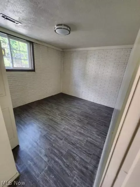 331 Parmely Ave, Elyria, OH 44035 photo 8