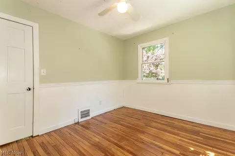 7297 Cadle Ave, Mentor, OH 44060 photo 9