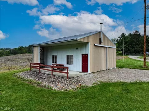 County Road 17, Coshocton, OH 43812