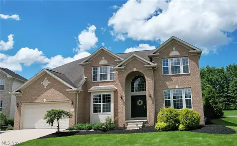 10350 Townley Ct, Reminderville, OH 44202