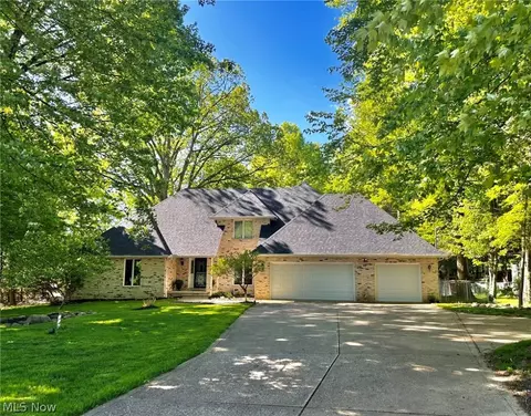 5600 Miller Rd, Brecksville, OH 44141