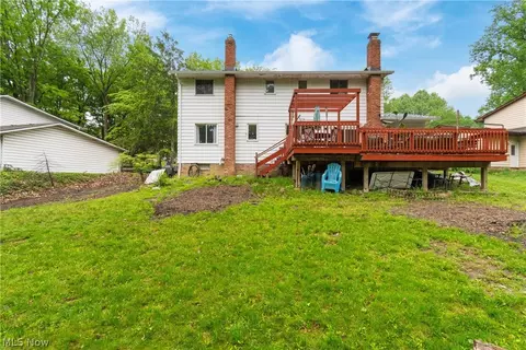 Exterior - 32900 Ledge Hill Dr, Solon, OH 44139 photo 5 of 6