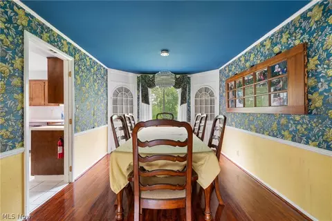Dining - 32900 Ledge Hill Dr, Solon, OH 44139 photo 1 of 2