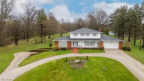 3724 Shellhart Rd, Norton, OH 44203