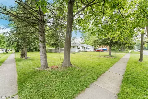 1200 Prospect St, Elyria, OH 44035 photo 5