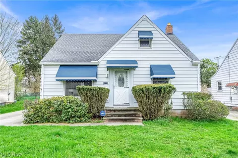 5133 Catherine St, Maple Heights, OH 44137