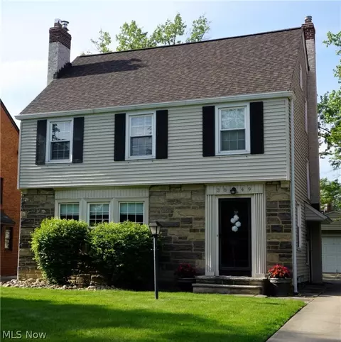 3849 Grenville Rd, University Heights, OH 44118