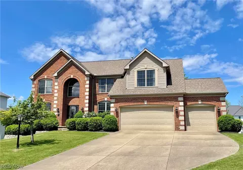 20616 Kelsey Ln, Strongsville, OH 44149
