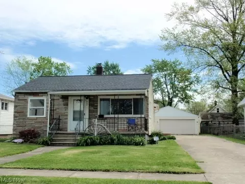 246 Warren Ave, Elyria, OH 44035