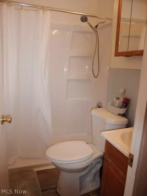 246 Warren Ave, Elyria, OH 44035 photo 7