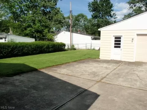 246 Warren Ave, Elyria, OH 44035 photo 21