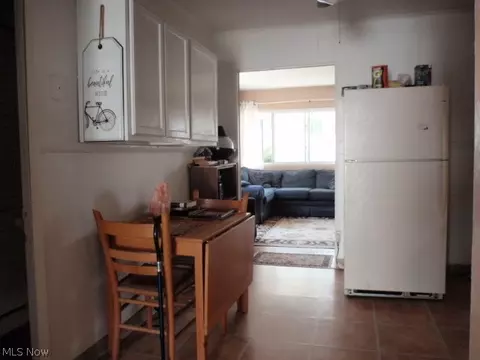 246 Warren Ave, Elyria, OH 44035 photo 6